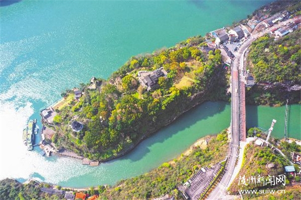 ������ͨ��ƶ�ݼ�800���˿�