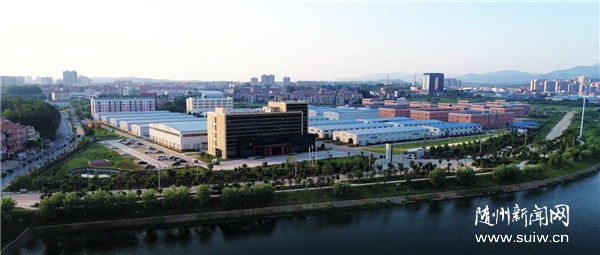 ��ˮ���˴󡱹�����������С�ϻ���