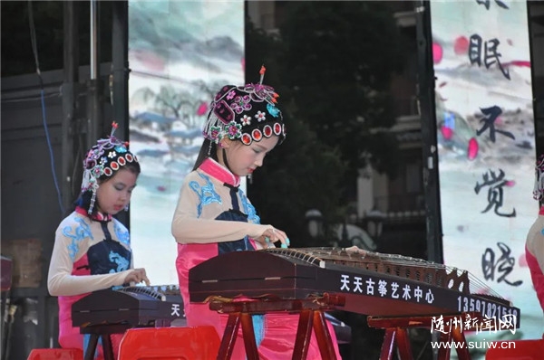 �̹�԰���Ϸ�������ٰ조��һ����ͯ�����ջ���