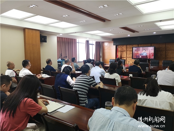 ���ݸ��ظ����ż��йۿ�����ף�й�����������100�����ᡷ�ֳ�ֱ��