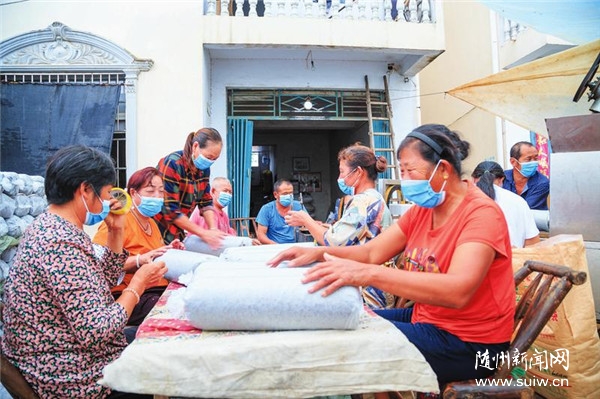 ��������������