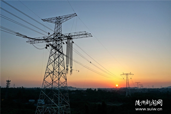 �׺�̲-�����ظ�ѹ��·������˳����Խ����