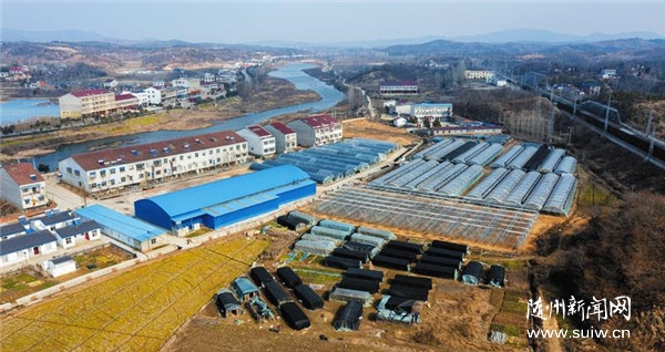 ʳ�þ���ҵ��ɫ�塪���ݵ������ɽ��