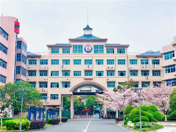 ��ا�������ݶ��е���