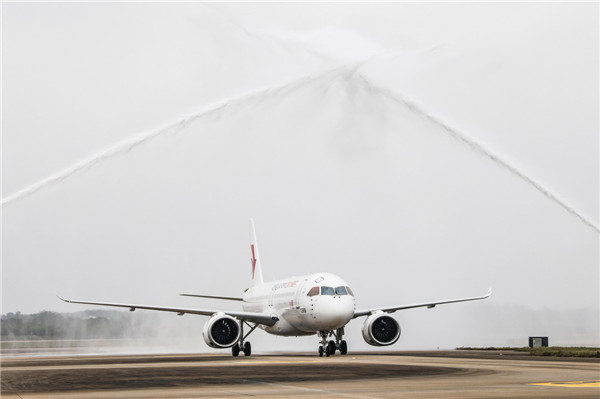 ������ɻ�C919�ɵֺ����������ʻ���