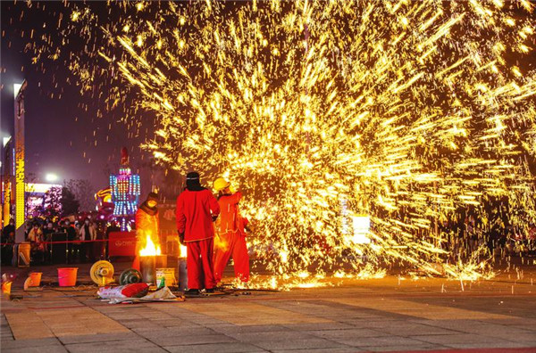 ����������