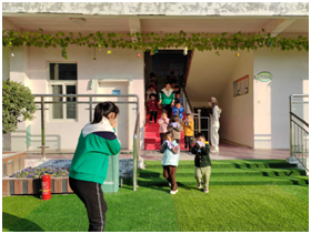 ���زݵ��������׶�԰��չ����Ӧ�����������