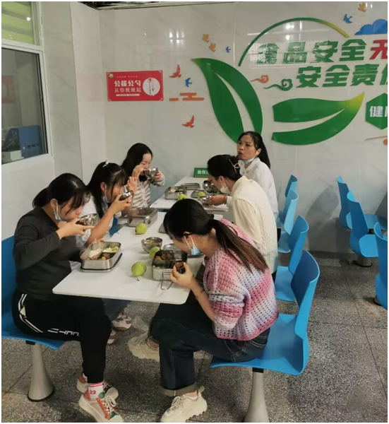 ������������Сѧ��չʳ�üҳ������ջ