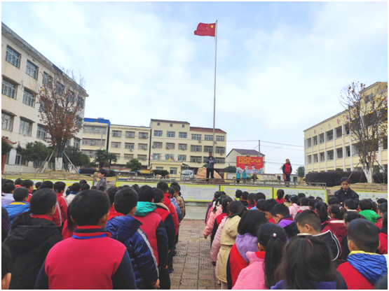 �򸣵�ũ������Сѧ���ҹ��������½���