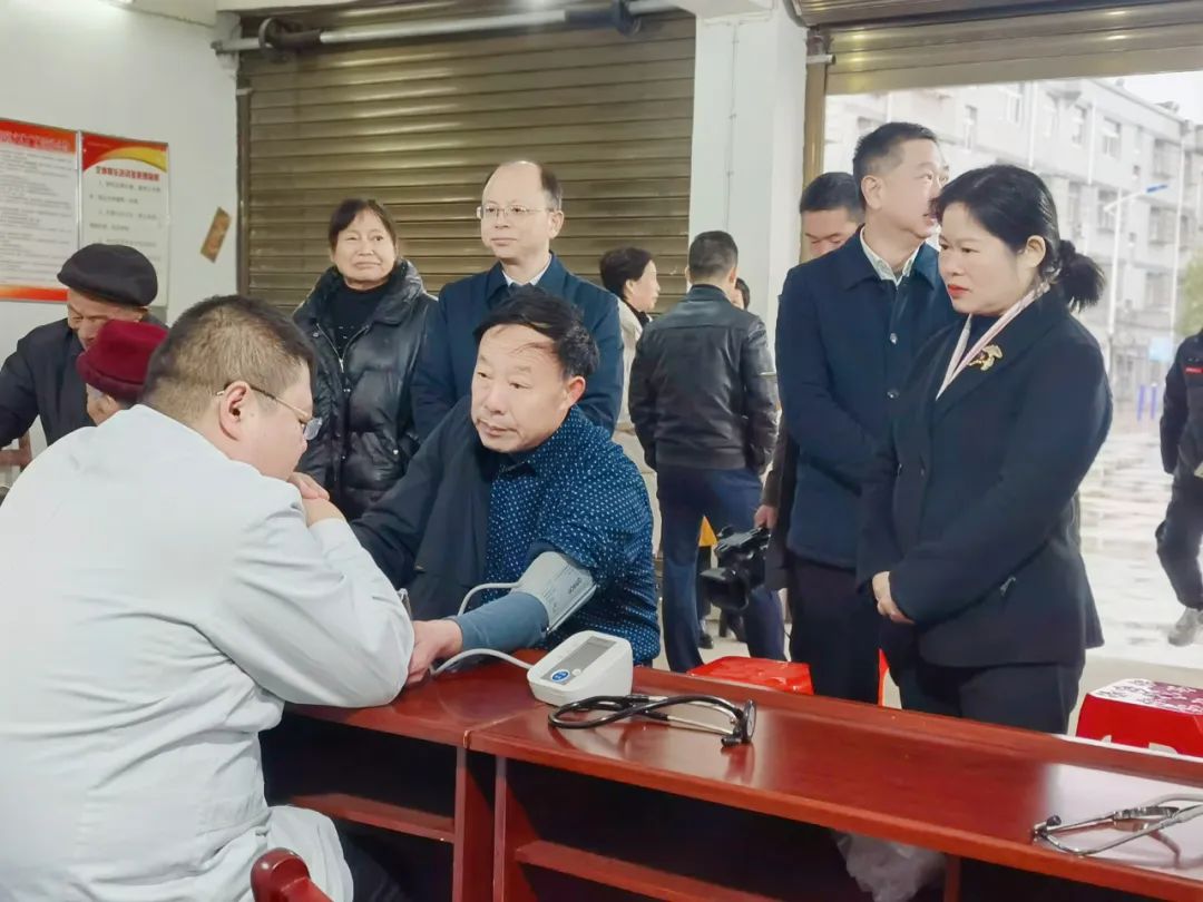 ��֪����ҡ������оٰ조֪����ҡ������С��