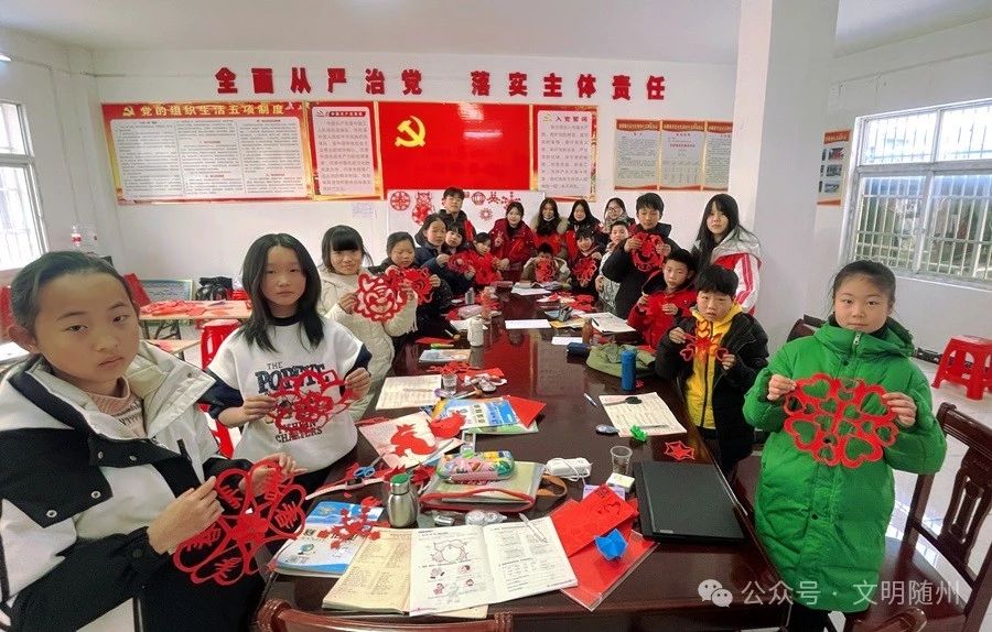 ��ˮ��կ�򣺴�����С�ֿ��ֹ�����