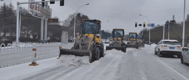 ��ҹ��ͣ�����ݽ�ͨȫ����조��ѩ��ͨս��