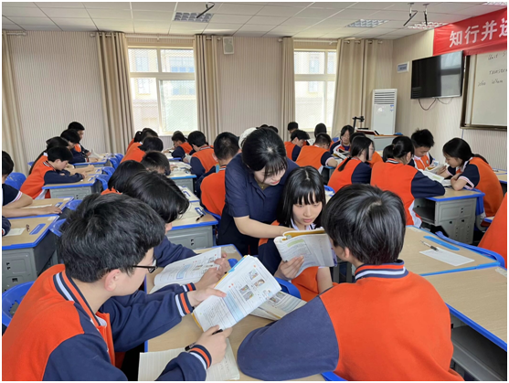 ѧУչ2022ְʦ߿Ρλ