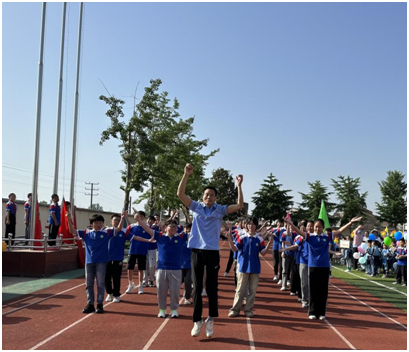 ���غ�ɽ���һ��ѧ����2024�괺���ﾶ�˶���