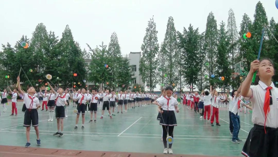 �����Сѧ��չ �������������ǿ�ġ�չ�ݻ