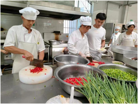 ���Ż�Ӫ�̻�������������԰Сѧ�ٰ�ڶ����ְ�����ռ��ܴ���