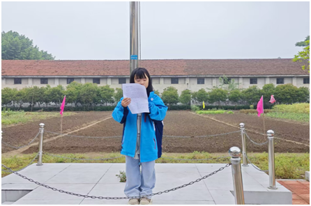 ݵѧУ벢ٽзˮ̻