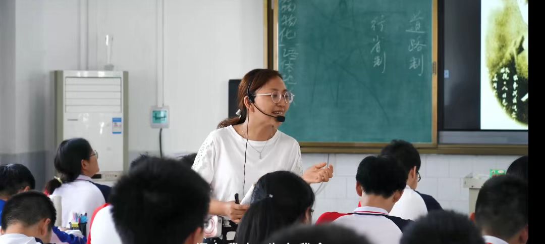 ��ѧ���Ľ������Ǹ�����ߵ������� ����������һ�����Ľ�ʦ������