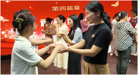 ������������Сѧ���С��������̡�ʦͽ�����ʽ