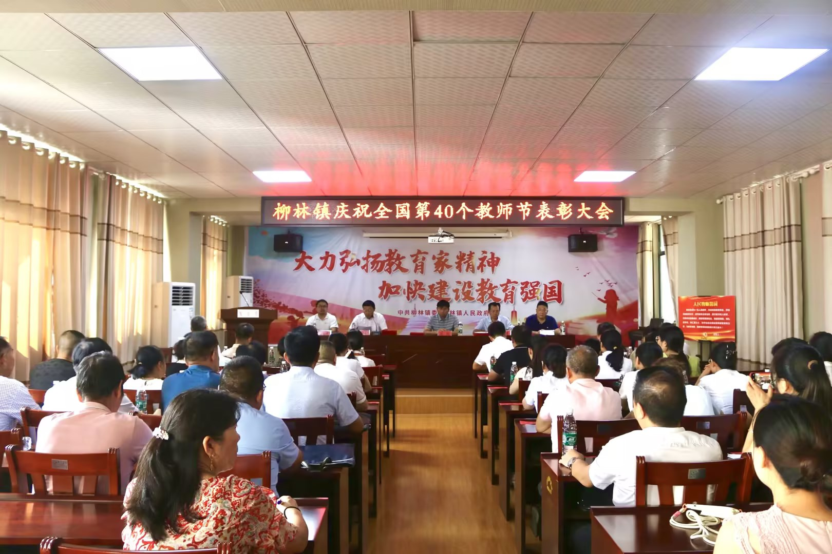 ���������򣺵���������  ��������ʦ