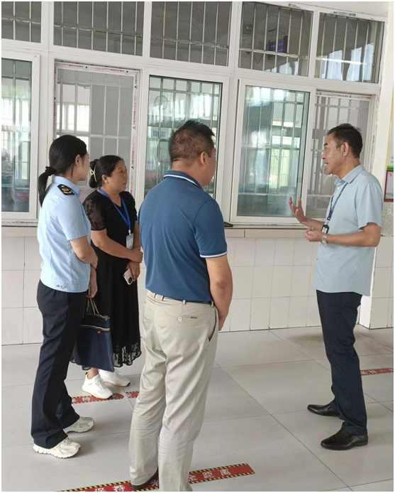 �������г��ල�����ֿ�չ�＾У԰ʳƷ��ȫ�ල���