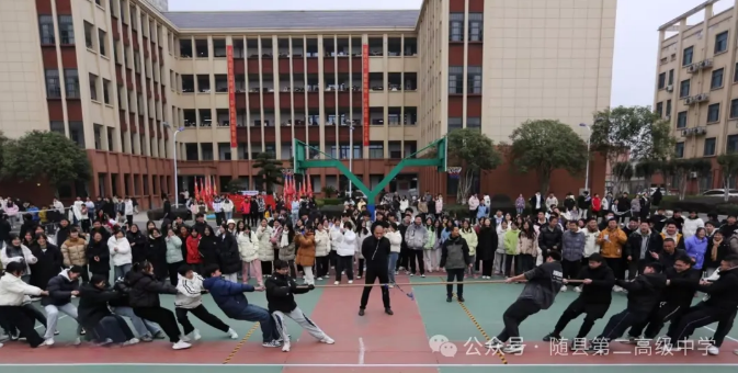 ���ض��и߶��꼶���пμ�κӱ���