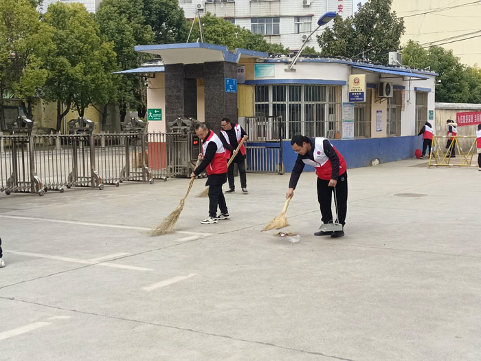 �����������Сѧ��Я�ֹ���  ����԰  ��ʦ����