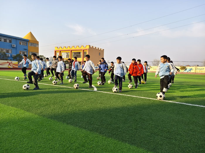 ��ɽ��ѧУ2024���＾���ſ���չ��Բ������