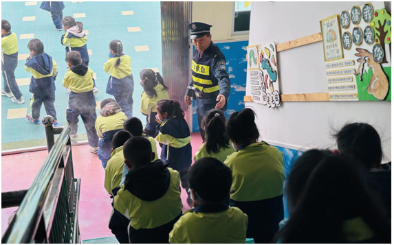 �߳��������׶�԰��չ������ɢ����