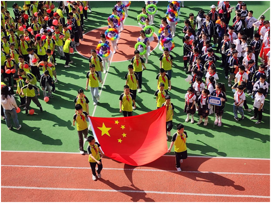 ���������·Сѧ�����ľ���ȼ����  Ȥζ�˶�չ���