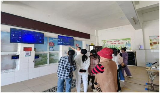 ���Ż�Ӫ�̻��������������ӵڶ�Сѧ������У���ҳ������ջ