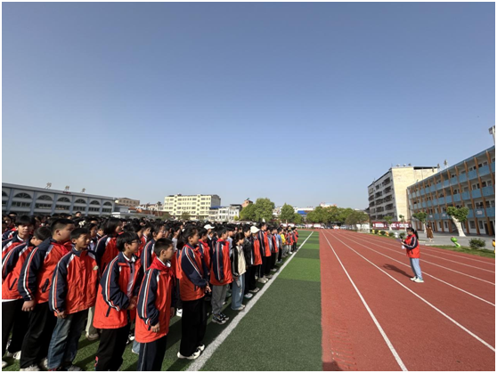 ������ڶ�Сѧ�Ͷ���������