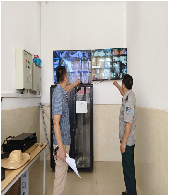 ������ɽ��ѧУ����ȫ�����Ų������  ����У԰��ȫ����