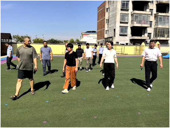 �򸣵�ũ����չУ԰���ܱ߻��������ۺϼ��