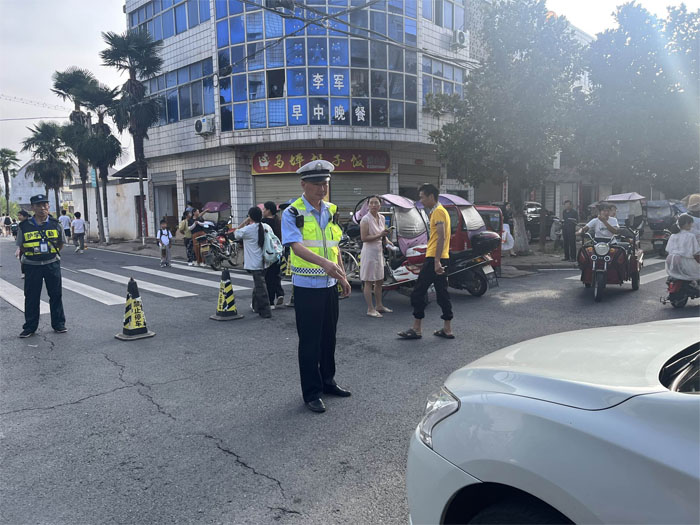 ��ɽ��˳�������＾��ѧ��