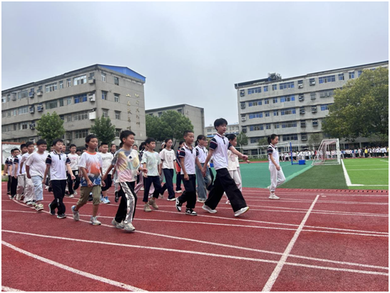 ������ڶ�Сѧ���ж��ж���չʾ�