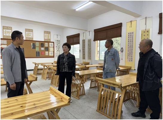 ������ЭΪ�������鷨���������ơ�ʾ��ίԱ�����ҡ�