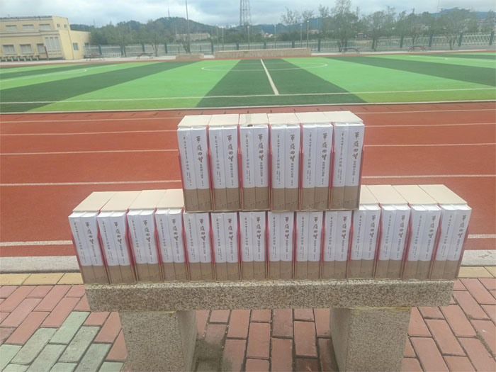 �����ս����������ɽ���һСѧ����ͼ��