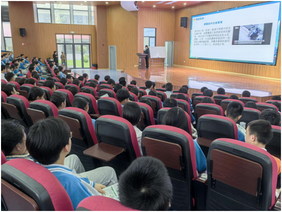 ���Ż�Ӫ�̻��������ӳ�����ѧ��չ�����λ��� �ഺ�ɳ���ר�������