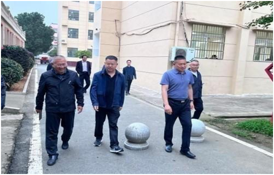 ���ؽ���������С�����ѧУ����