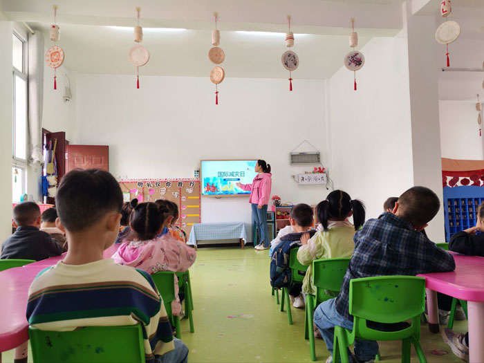 ������������׶�԰��չ�����ʼ����ա���ȫ�����