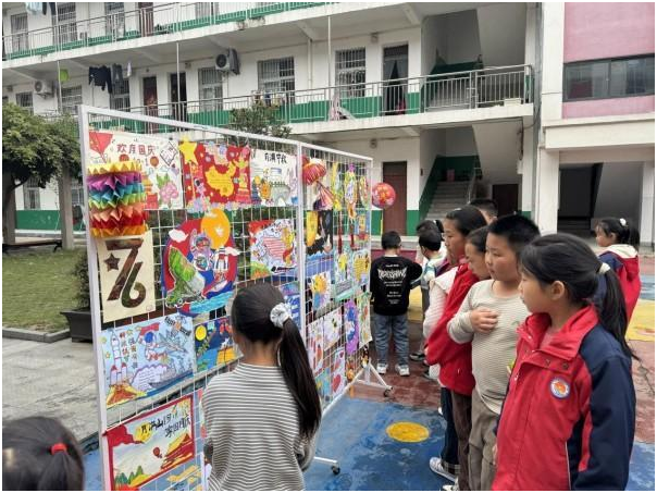 С��������Сѧ��չ����ڡ�����ڵ���ʵ����ɹ�չ