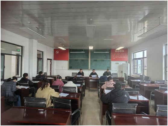 �ķ�ѧУ���в��ٿ���һ�ζ�����ҵ����������