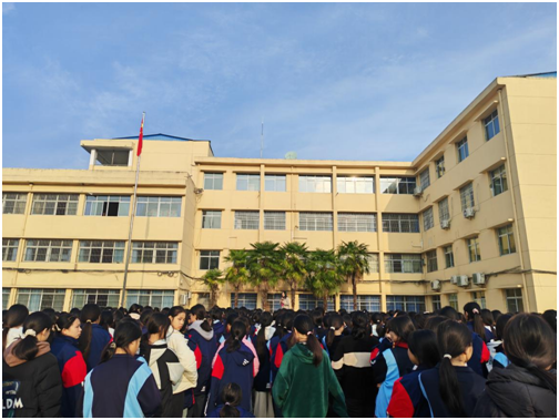 ����������ѧУ�ٰ�Ů���ഺ�ڽ���ר�⽲��