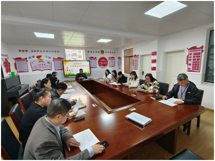 ���Ż�Ӫ�̻��������ѧУ�ٿ����꼶��ʦ��Ա���