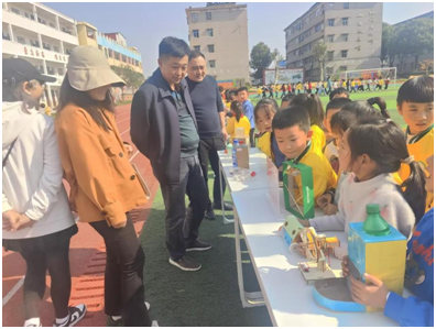 ����������ڶ�Сѧ�׽�У԰�Ƽ��ڳɹ��ٰ�