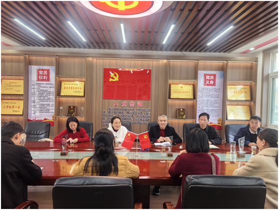 ���زݵ�������Сѧ���н�ʦ������ʽ