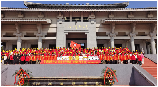 ����������ѧУ��չ���Ļ����� + ����������������ѧ�