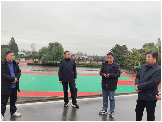 ���ؽ������쵼���򸣵�ũ������ѧУ����У԰��ר�����ι���