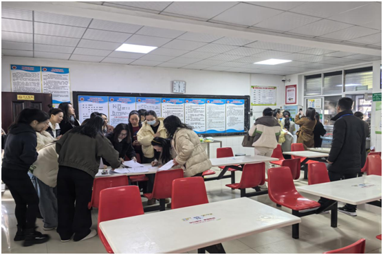 ŻӪ̻ʵСѧҳջԲ